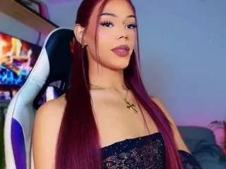 queen-violett1 from CamSoda is Freechat
