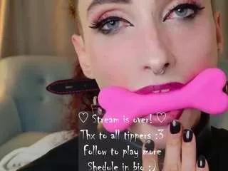 queenxofxtease from CamSoda is Freechat
