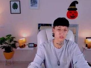 ravengreen from CamSoda is Freechat