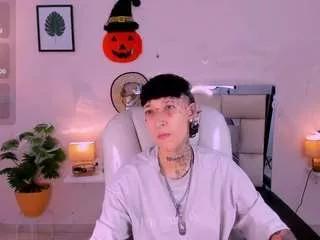 ravengreen from CamSoda is Freechat