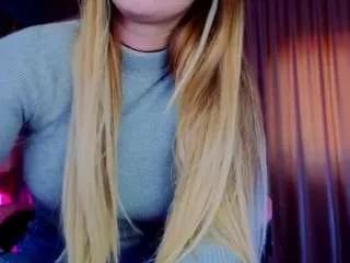 reina-cummingss from CamSoda is Freechat