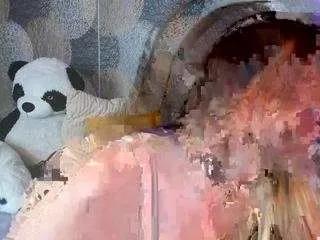 Girls free live sex cams: Check out the satisfaction of typing and cam2cam with our sensual livestreamers, who will teach you all about temptation and desires with their smoking hot physiques.