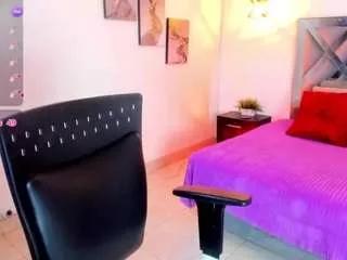 rossi-ss from CamSoda is Freechat