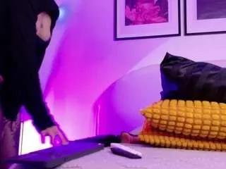 rossierosse1 from CamSoda is Freechat