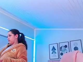 saraxcampur from CamSoda is Freechat