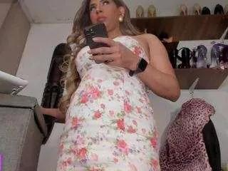 sashasweethotspecif96 from CamSoda is Freechat