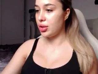 selenalexxy from CamSoda is Freechat