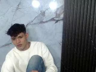 sexystrongerhott from CamSoda is Freechat