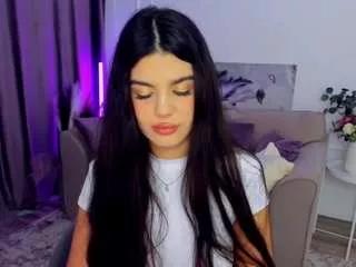 snowingwinter from CamSoda is Freechat