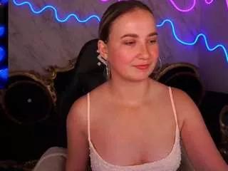 sofiebloom from CamSoda is Freechat