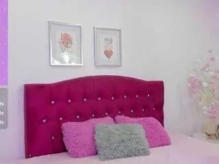 sophia-miller11 from CamSoda is Freechat