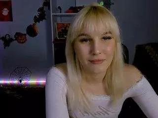 suzi-love from CamSoda is Freechat