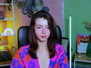 suzi-love from CamSoda is Freechat