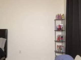 Girls free live sex cams: Check out the satisfaction of typing and cam2cam with our sensual livestreamers, who will teach you all about temptation and desires with their smoking hot physiques.