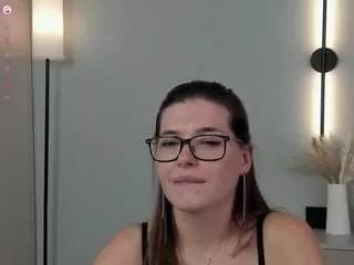 thanhklopfenstein from CamSoda is Freechat