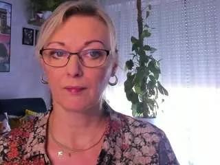 vanessasoft from CamSoda is Freechat