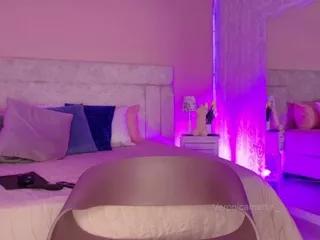 Girls free live sex cams: Check out the satisfaction of typing and cam2cam with our sensual livestreamers, who will teach you all about temptation and desires with their smoking hot physiques.