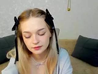 Photos of vialeta-baby from CamSoda is Freechat
