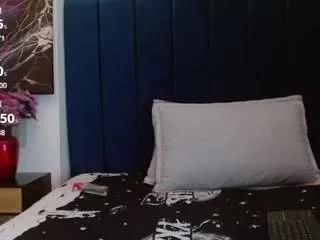 violet-wish from CamSoda is Freechat