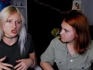 violett-moons from CamSoda is Freechat