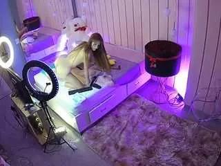 voyeurcam-casa-salsa-bedroom-2 from CamSoda is Freechat