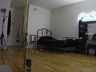 Girls free live sex cams: Check out the satisfaction of typing and cam2cam with our sensual livestreamers, who will teach you all about temptation and desires with their smoking hot physiques.
