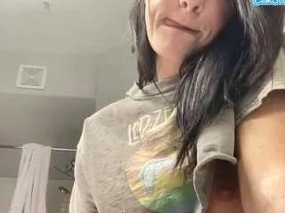 Photos of whitneyoc from CamSoda is Freechat