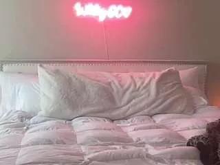 Photos of whitneyoc from CamSoda is Freechat