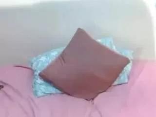 xbusttyboobsxx3 from CamSoda is Freechat