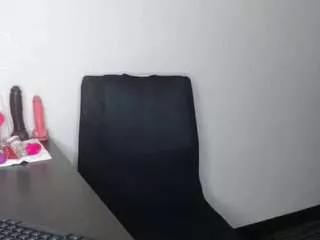 Girls free live sex cams: Check out the satisfaction of typing and cam2cam with our sensual livestreamers, who will teach you all about temptation and desires with their smoking hot physiques.