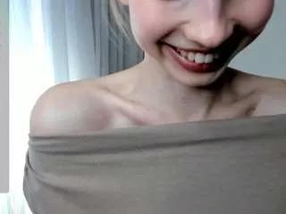 zaradunaway from CamSoda