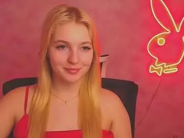 Girls free live sex cams: Check out the satisfaction of typing and cam2cam with our sensual livestreamers, who will teach you all about temptation and desires with their smoking hot physiques.