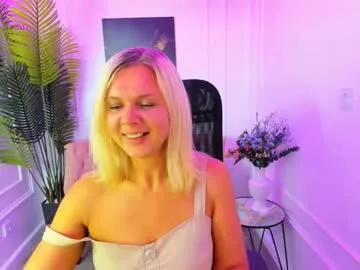 Explore our customizable camsite and control the action in our nonude live cam feeds, with vibrating toys, satisfaction, and more.