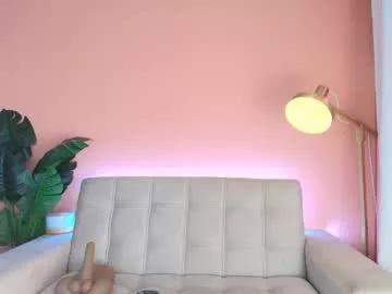 Girls free live sex cams: Check out the satisfaction of typing and cam2cam with our sensual livestreamers, who will teach you all about temptation and desires with their smoking hot physiques.