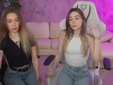 Spur your dreams, talk and cam2cam with smoking hot bigclit and assplay freechat cam hosts. Our picks of naughty trimmed-white, strapon & cheapest-privates-white live cams will incite your thirst. Discover their live productions here for free!