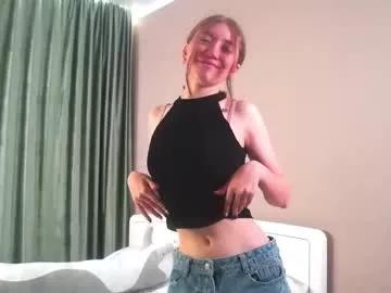angela_whitie from Chaturbate is Freechat