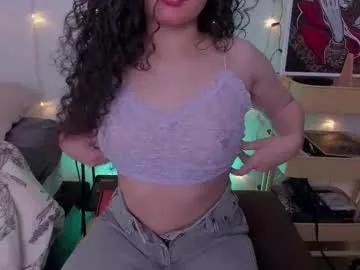 Girls free live sex cams: Check out the satisfaction of typing and cam2cam with our sensual livestreamers, who will teach you all about temptation and desires with their smoking hot physiques.