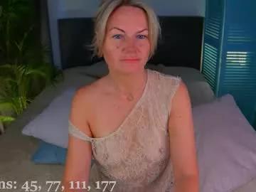 Photos of assolmonet from Chaturbate is Group