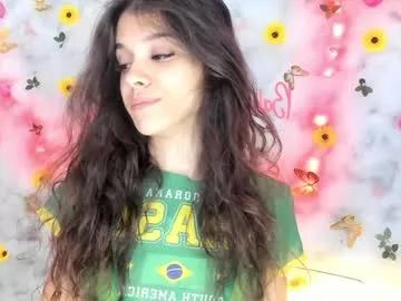 Girls free live sex cams: Check out the satisfaction of typing and cam2cam with our sensual livestreamers, who will teach you all about temptation and desires with their smoking hot physiques.