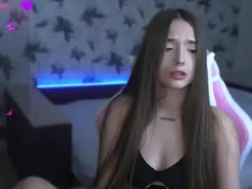 Girls free live sex cams: Check out the satisfaction of typing and cam2cam with our sensual livestreamers, who will teach you all about temptation and desires with their smoking hot physiques.