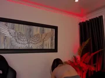 Girls free live sex cams: Check out the satisfaction of typing and cam2cam with our sensual livestreamers, who will teach you all about temptation and desires with their smoking hot physiques.