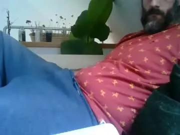bennypr0fan3 from Chaturbate