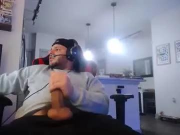 biggreysweats from Chaturbate