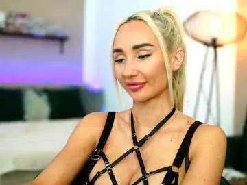 Girls free live sex cams: Check out the satisfaction of typing and cam2cam with our sensual livestreamers, who will teach you all about temptation and desires with their smoking hot physiques.