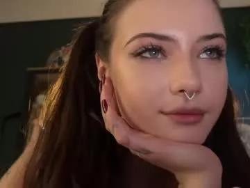 Girls free live sex cams: Check out the satisfaction of typing and cam2cam with our sensual livestreamers, who will teach you all about temptation and desires with their smoking hot physiques.