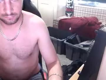 bobbydangler187 from Chaturbate