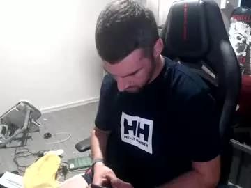 bobbydangler187 from Chaturbate