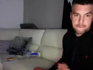bobbydangler187 from Chaturbate