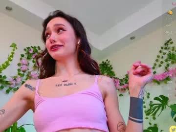 Spur your dreams, talk and cam2cam with smoking hot bigclit and assplay freechat cam hosts. Our picks of naughty trimmed-white, strapon & cheapest-privates-white live cams will incite your thirst. Discover their live productions here for free!