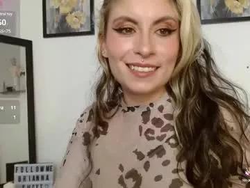 Watch the ultimate mesmerizing adult live sex cam experience with our sph page. With so many sph entertainers pick from